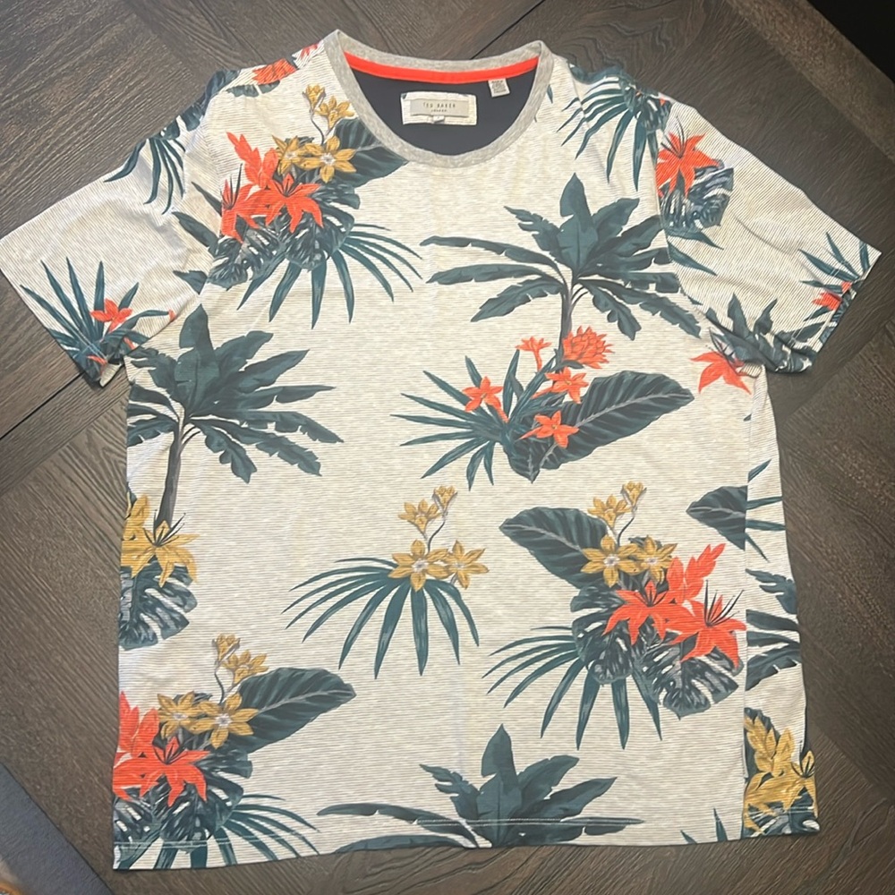 Men’s Ted Baker t shirt